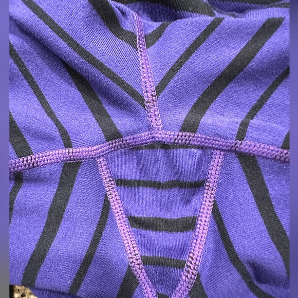 Athleta Purple Black Stripe Chaturanga Capri Leggings Running Tights medium - Picture 7 of 7